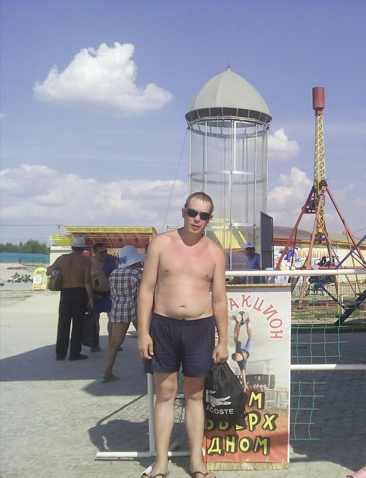  8082587  Aleksei, 41 ,    