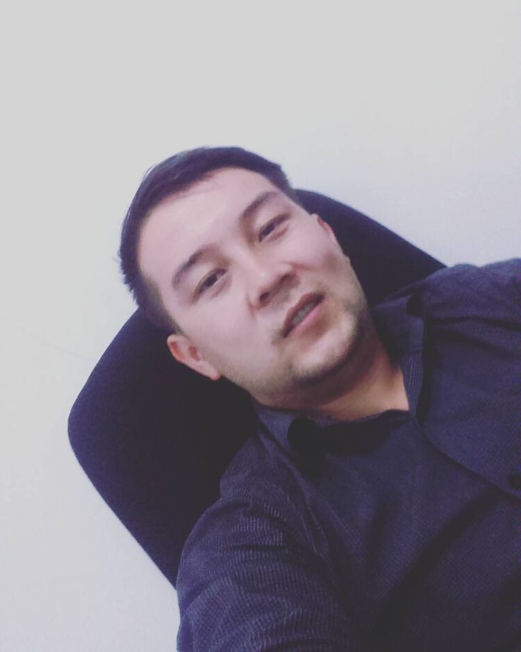  8229557  Anonym, 36 ,    