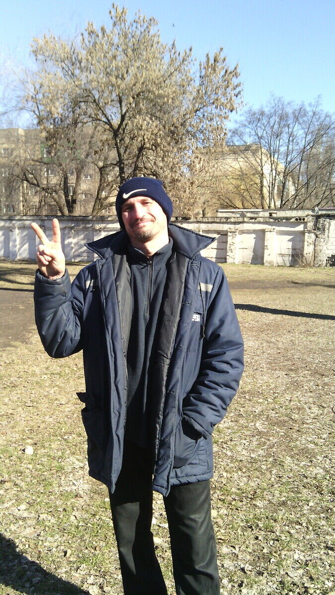  22224547  Grei, 49 ,     