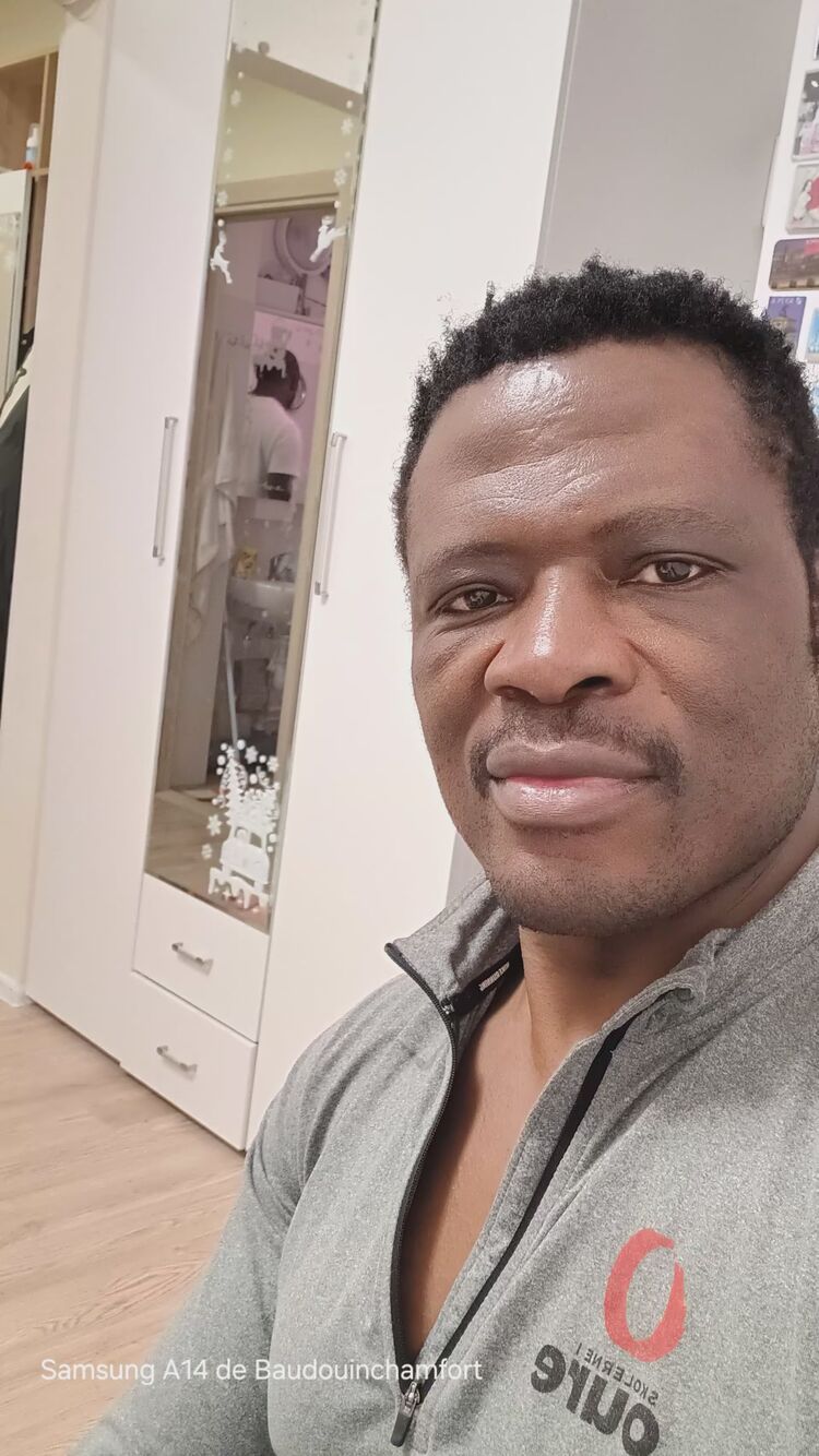 ���� 56319917 ������� CHAMFORT, 38 ���, ���� ���������� � �����-����������