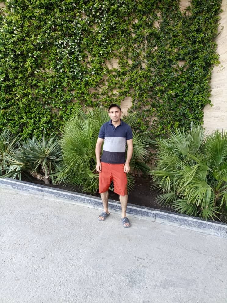  27052097  Sharaf, 27 ,    