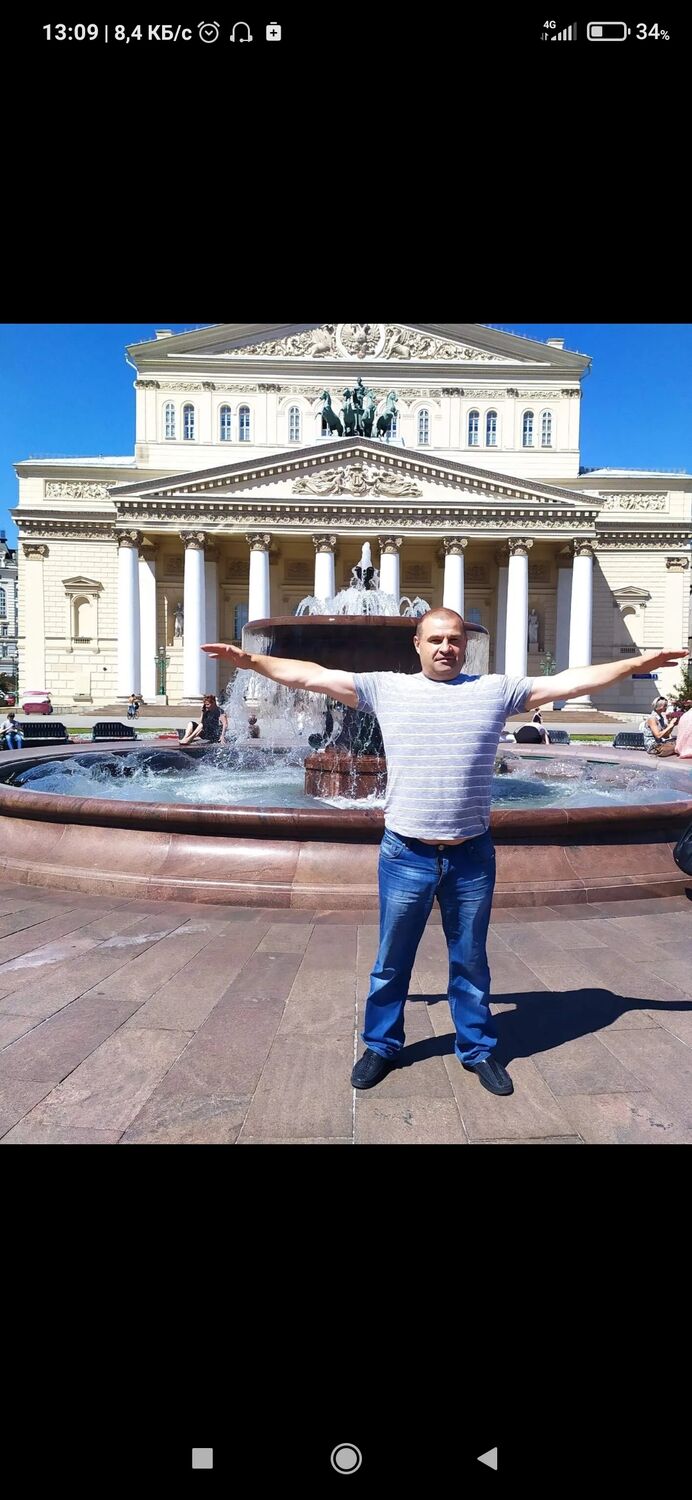  40827837  SERGEI, 48 ,    