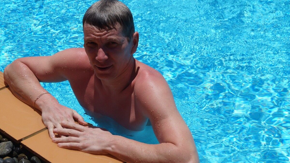  4791807  Sergo, 48 ,    -