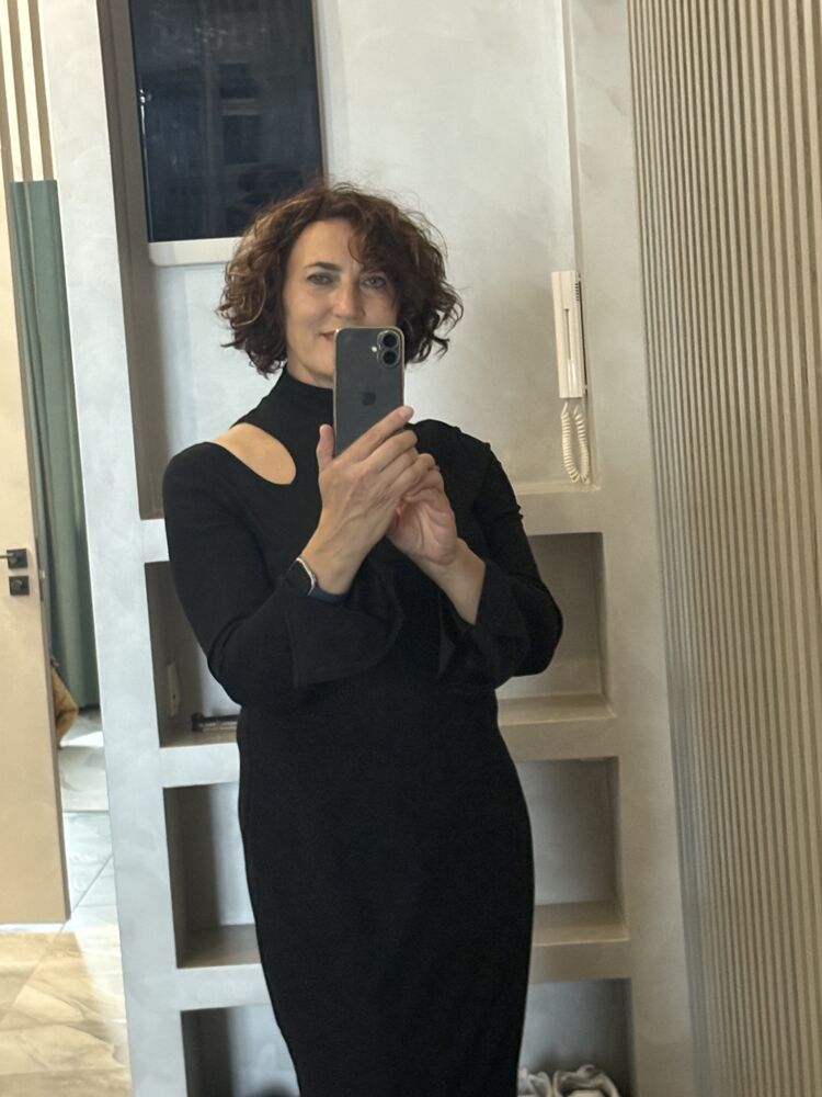  ,   Marina, 54 ,   , c , 