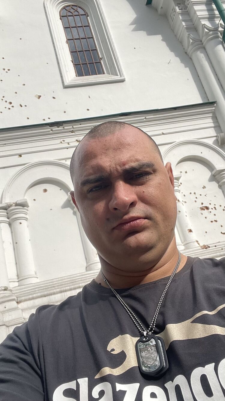  48068297  Bohdan, 32 ,    