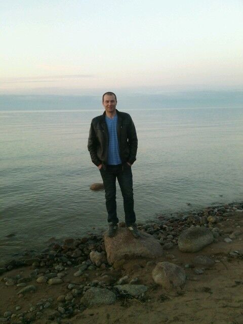  7700887  Fedor, 44 ,    
