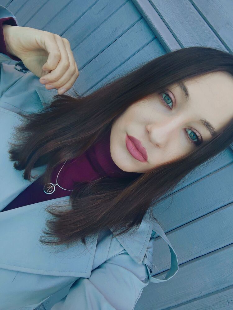  -,   Veronika, 29 ,   ,   