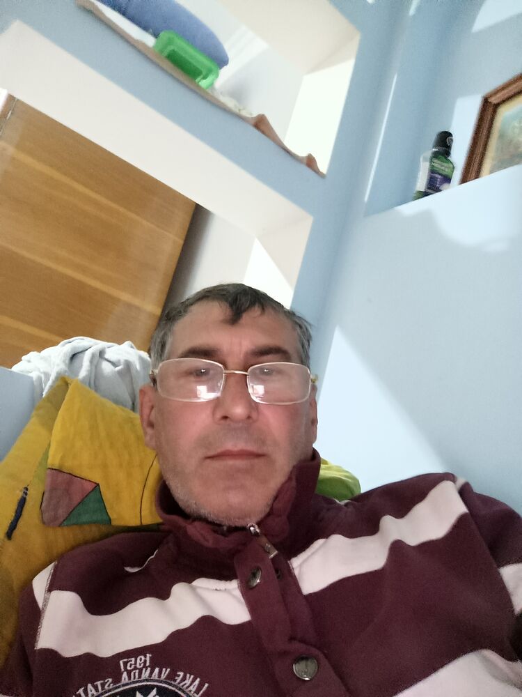  31108777  Iurie, 56 ,    
