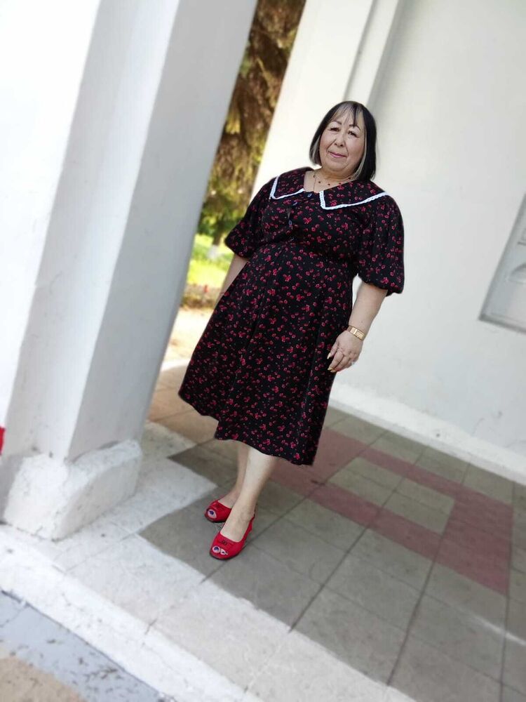  51980467  Zoya, 61 ,    