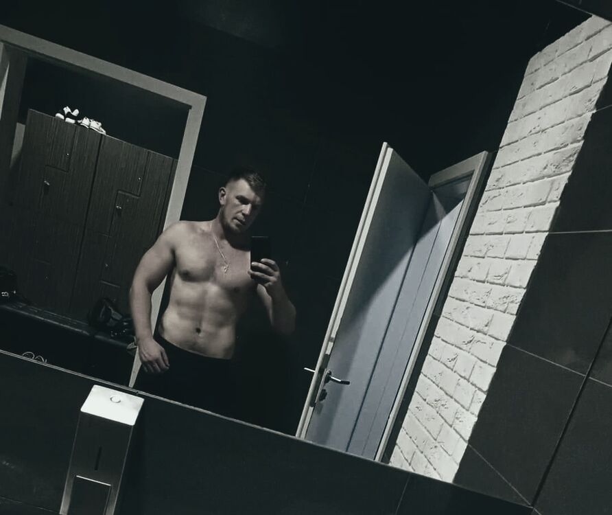  ,   Ivan, 27 ,   ,   