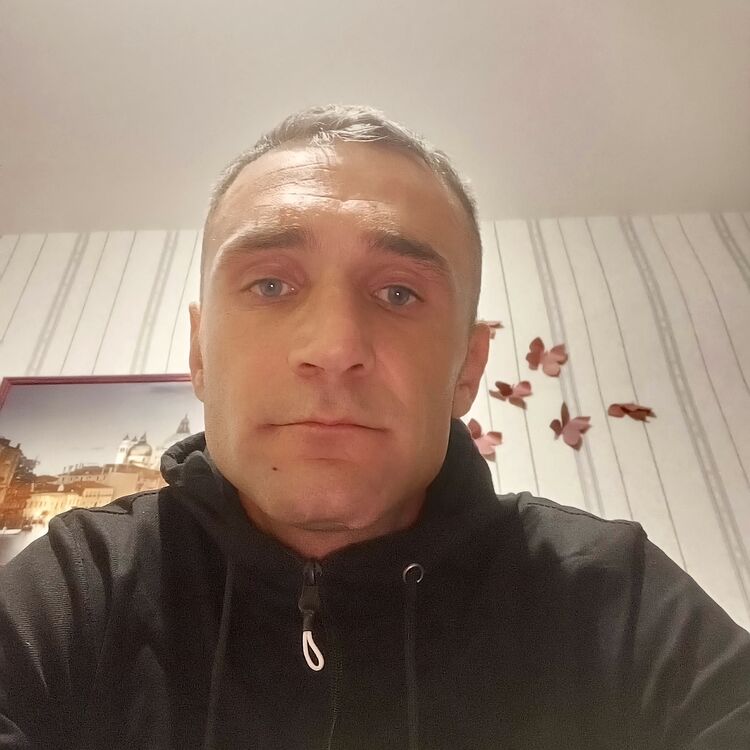  48217287  , 41 ,    