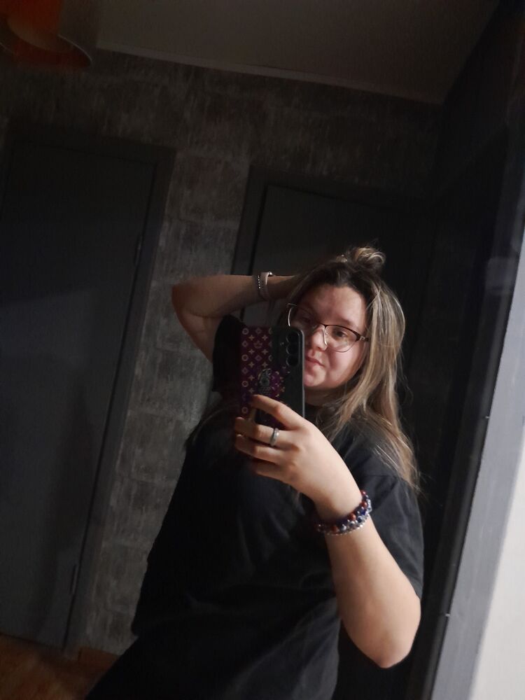  40034527  , 23 ,    