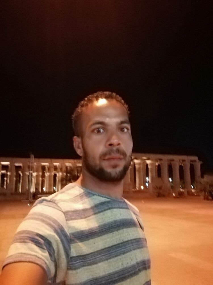  ,   Ahmed, 37 ,   ,   , c 