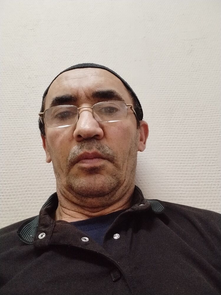  37791847  , 53 ,    