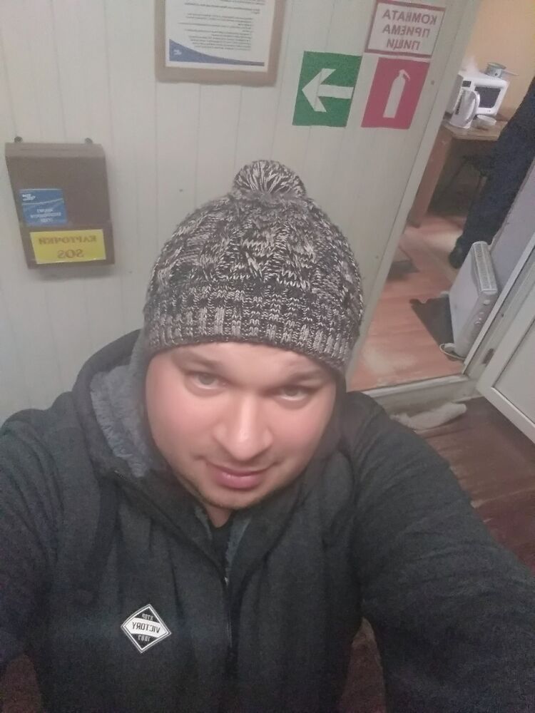  42083557  , 37 ,    