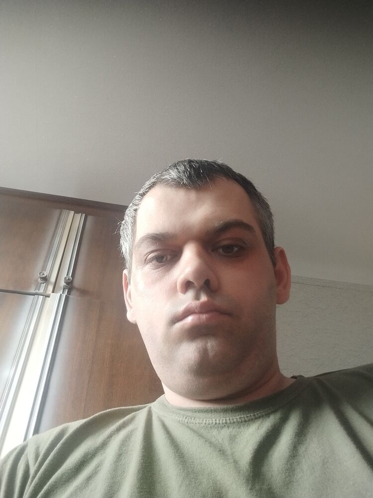  42239767   , 37 ,    
