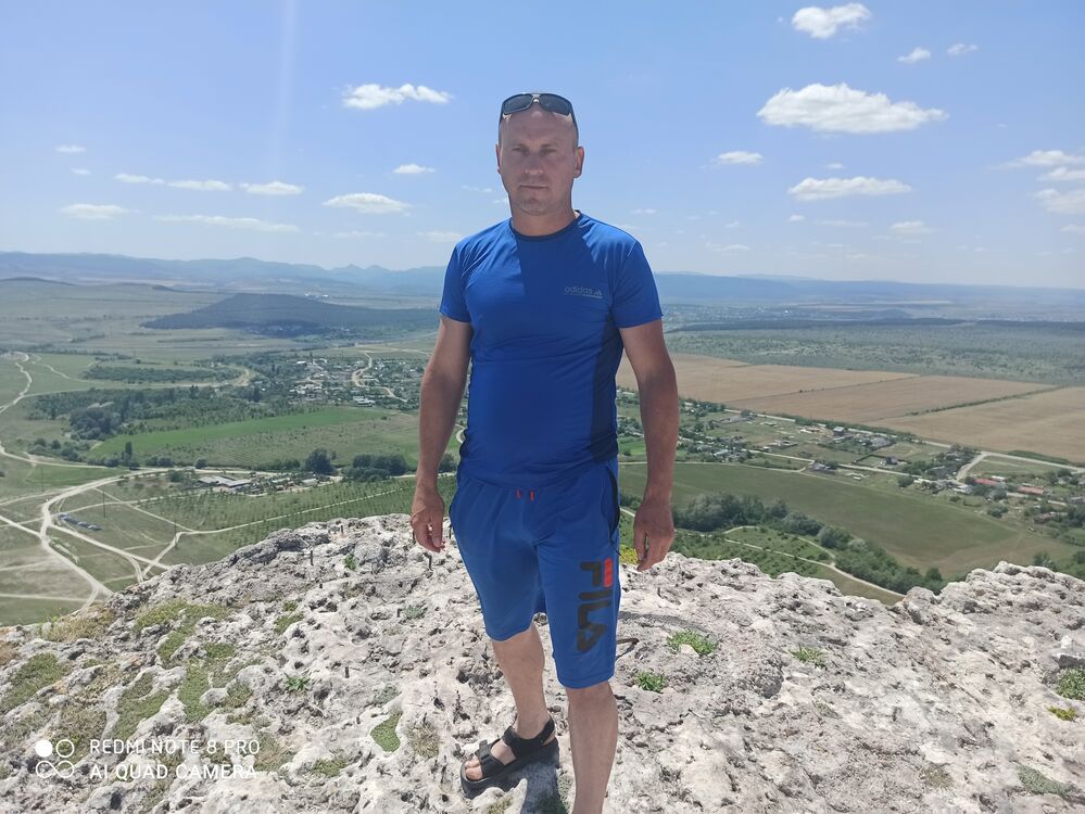  ,   Oleg, 45 ,   ,   
