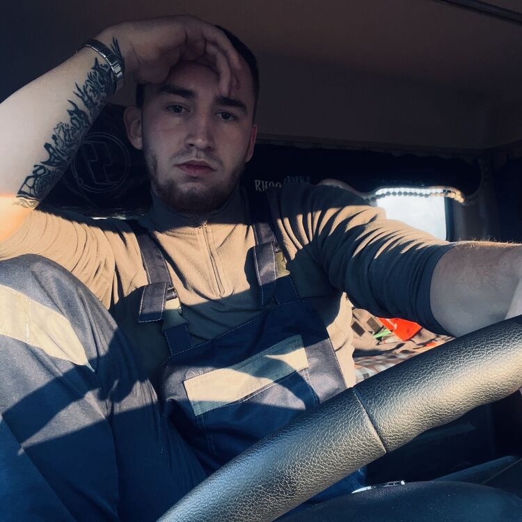  47251047  , 26 ,    