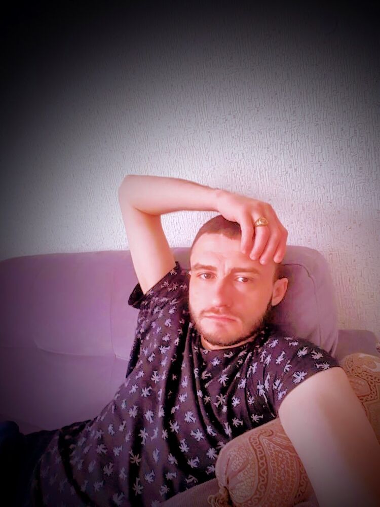 23589067  , 33 ,    