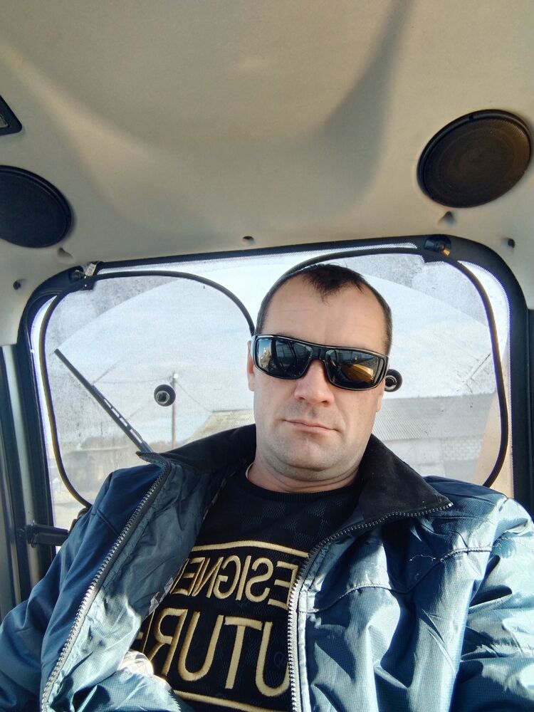  ,   Vova, 39 ,   ,   