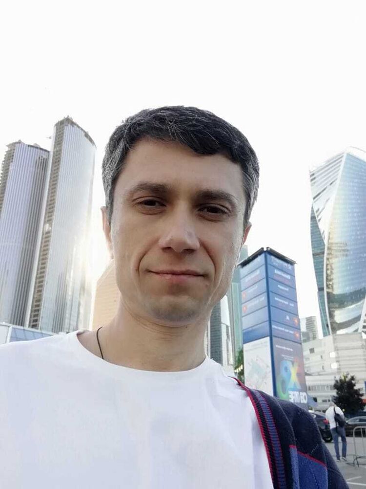  52807067  , 44 ,    