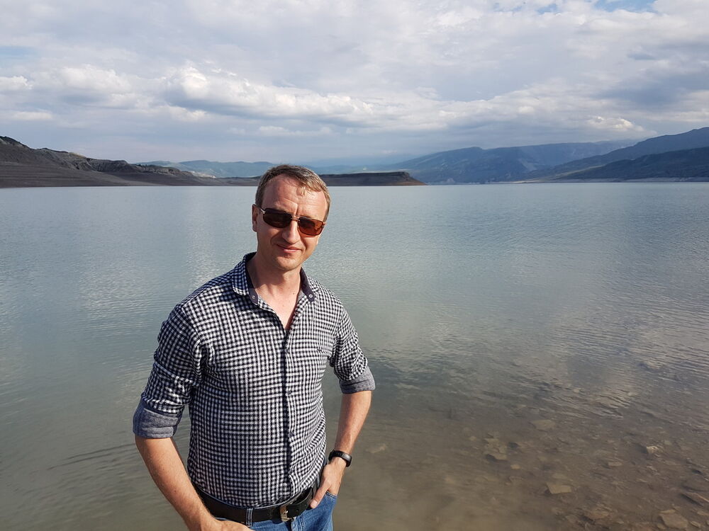  16652357  Andry, 48 ,    