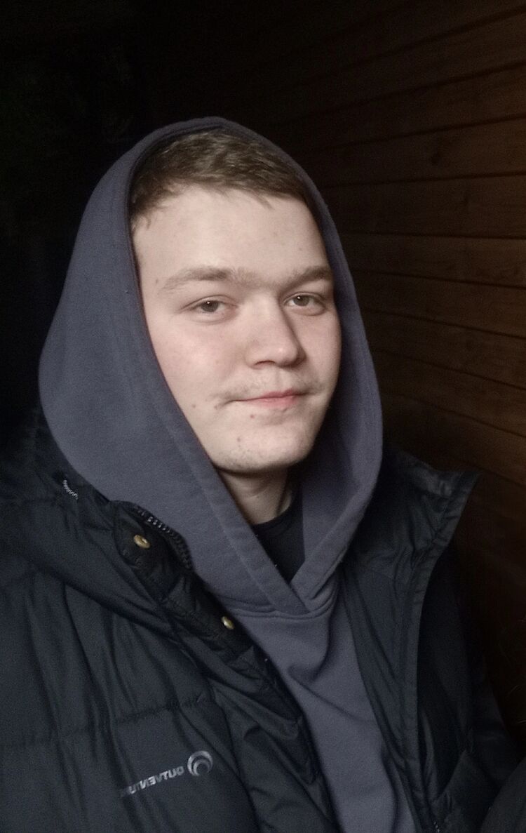   ,   Alexander, 20 ,     , c 