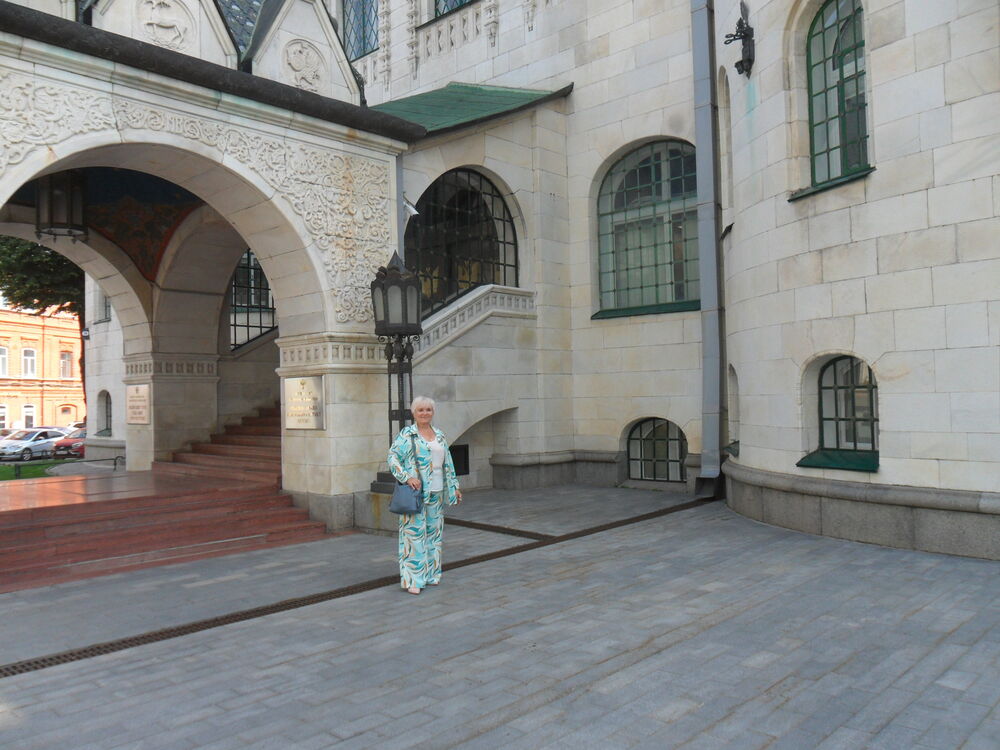  ,   Irina, 70 ,   c 