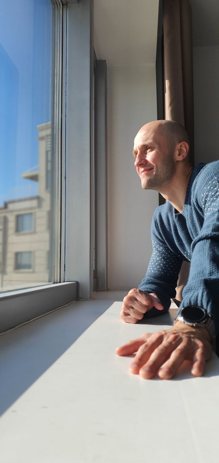  ,   Viktor, 35 ,   ,   , c 