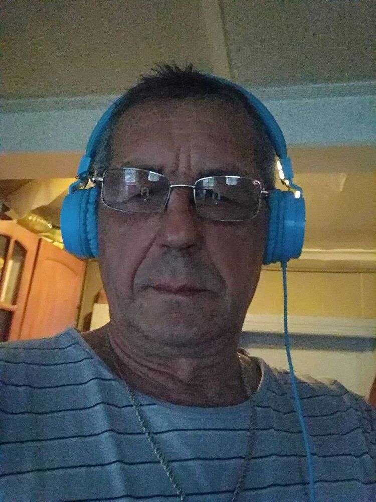  25194367  Sergey, 67 ,    