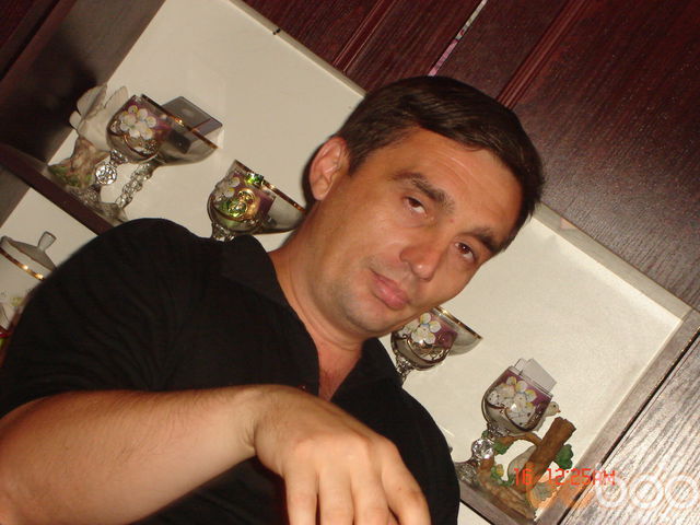  1030317  Etibar, 48 ,    