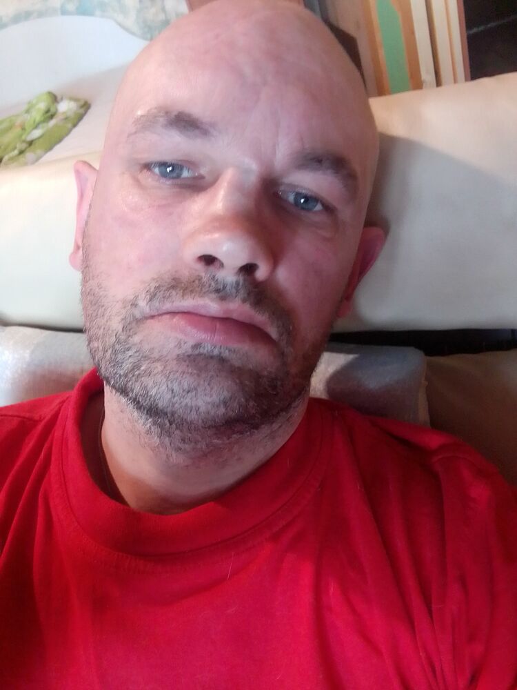  41025737  , 45 ,    