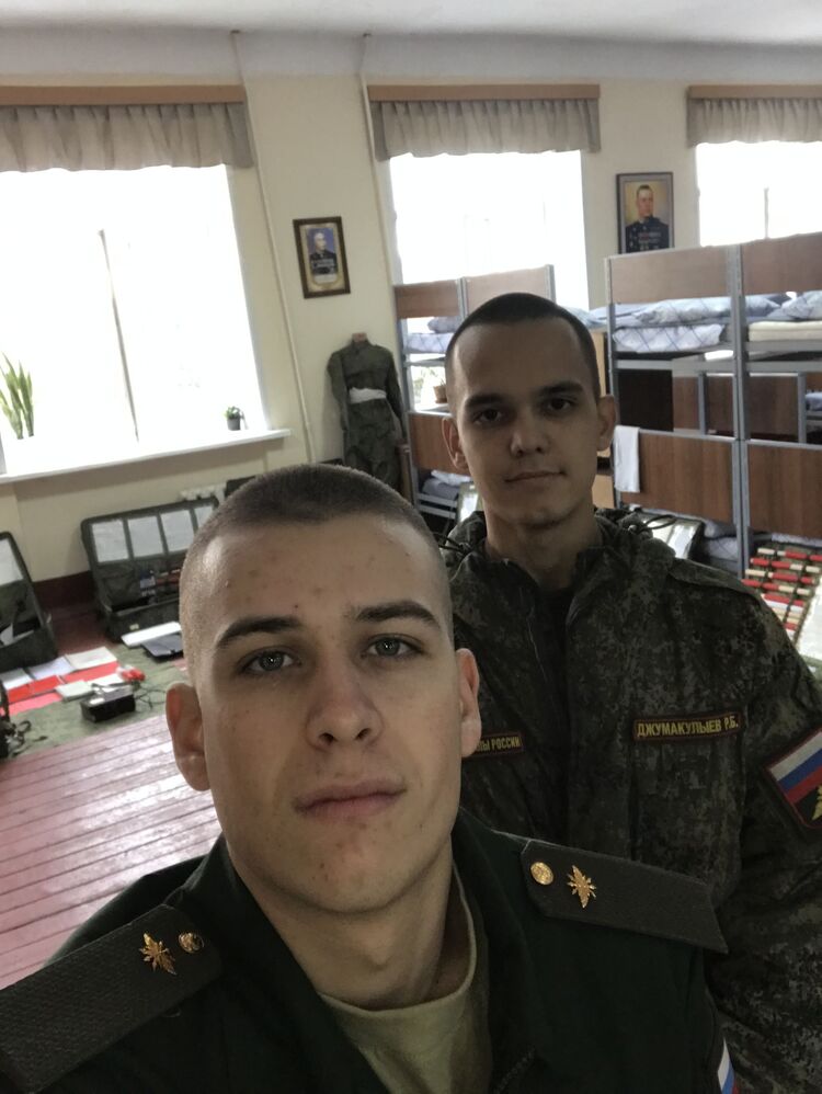  48293167  , 21 ,    