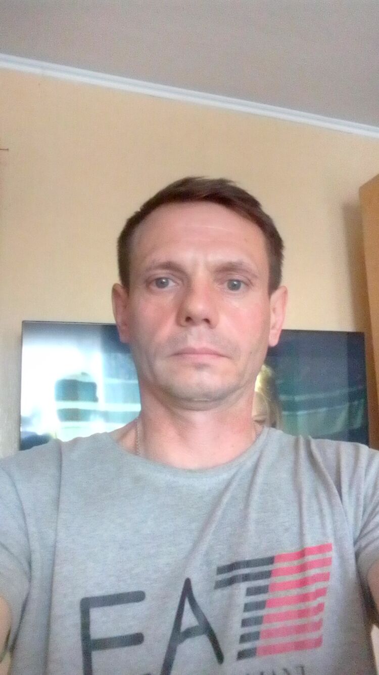  24379657  Ivan, 50 ,    