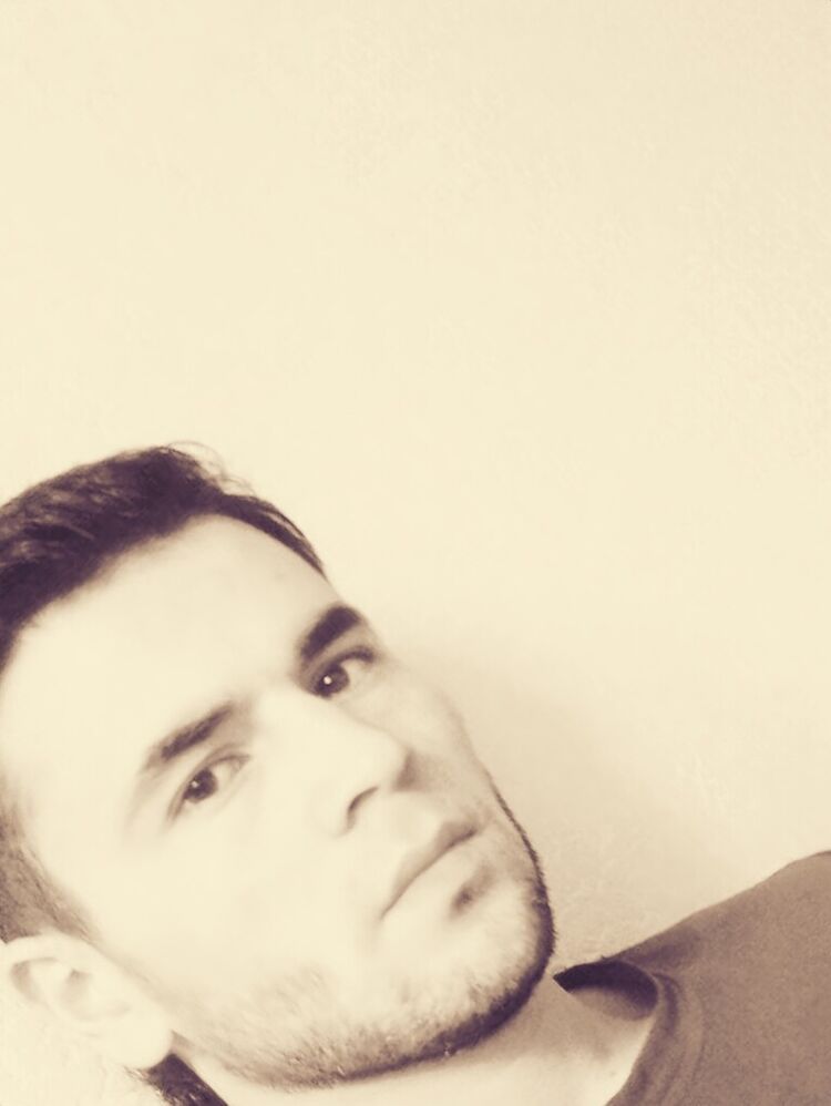  11089367  ALi, 31 ,    