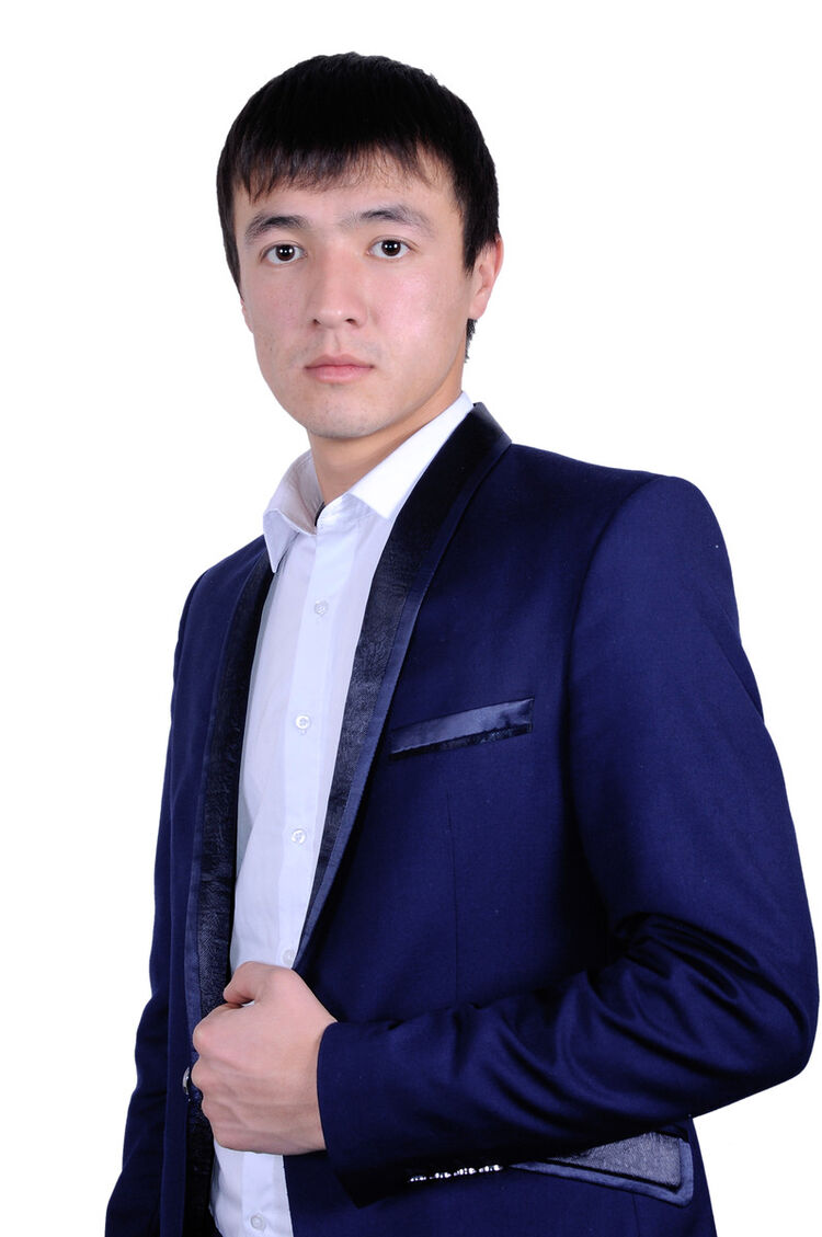 -,   Akyl, 32 ,   ,   , c , 