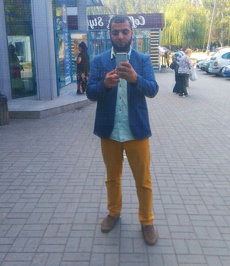  27768617  Artur, 34 ,    