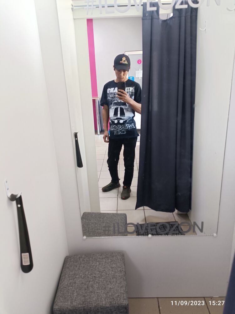  38027027  Abdullaxuja, 24 ,    