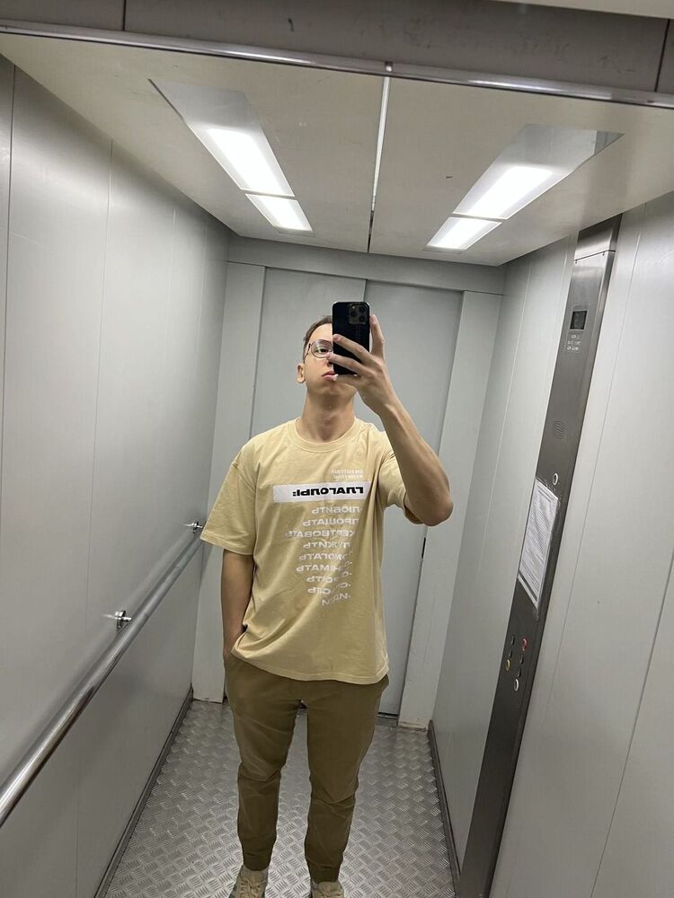  53807807  , 21 ,    