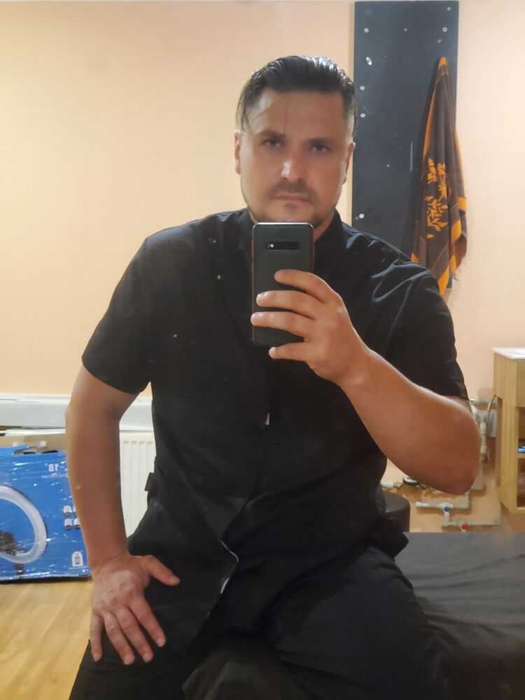  44052077  , 39 ,    