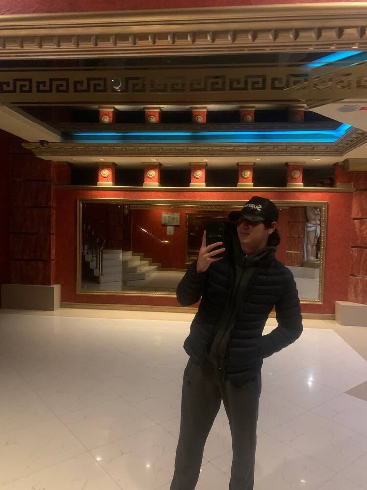  31293737  Bislan, 24 ,    