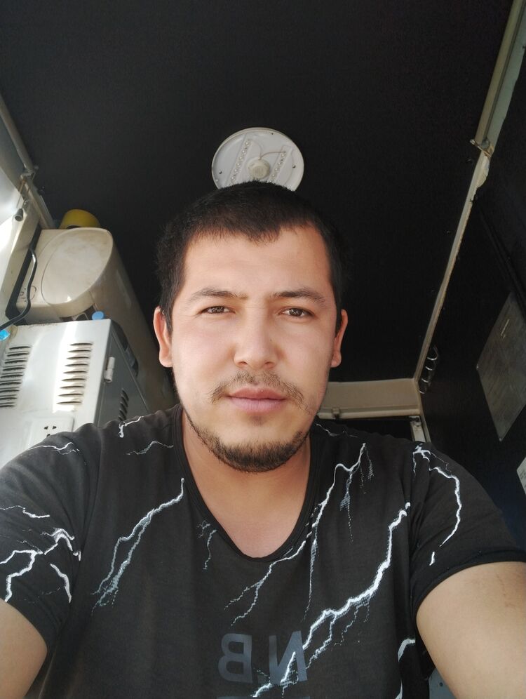  45048207  Bek, 29 ,    