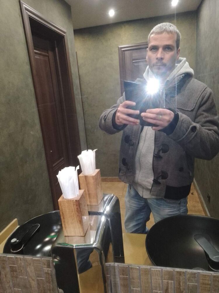 34224317  , 40 ,    