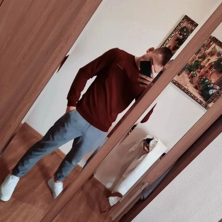  38301627  , 32 ,     