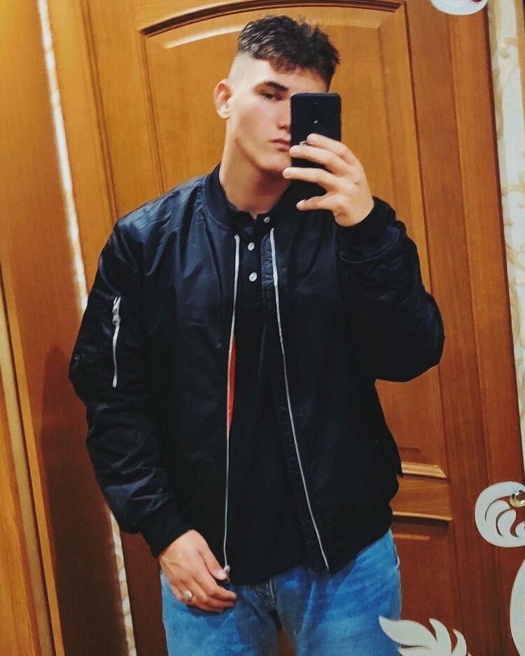  27699437  , 22 ,    