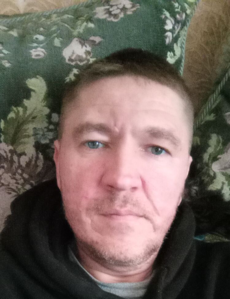 ,   Vik, 39 ,   ,   