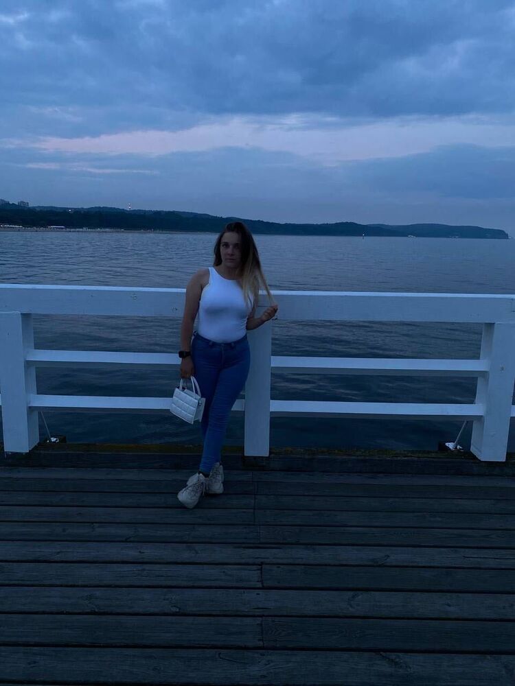  49333327  Nastya, 21 ,    -