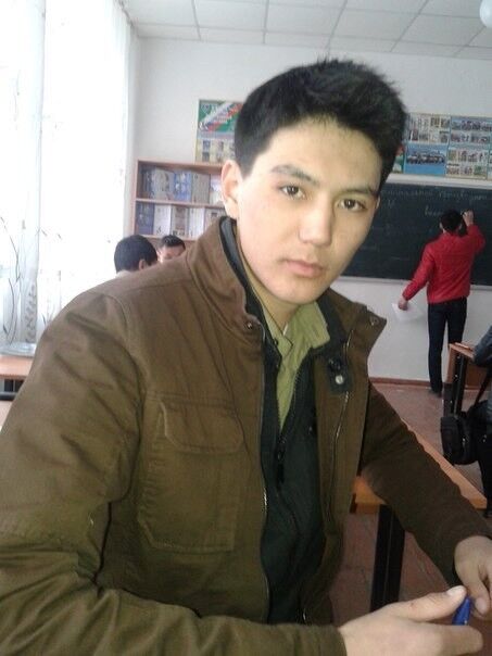  4775327  Azret, 45 ,    