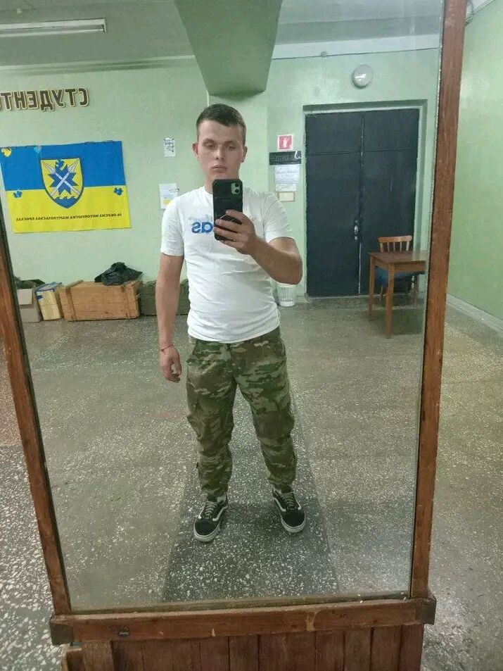  49636297  , 20 ,    