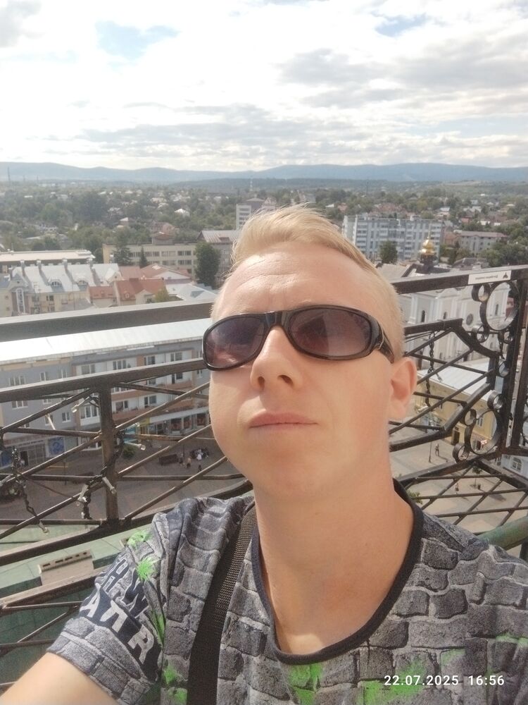  ,   Vladik, 26 ,   ,   